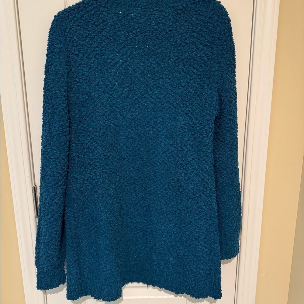 Cozy Teal Open-Front Sweater - Picture 2 of 6